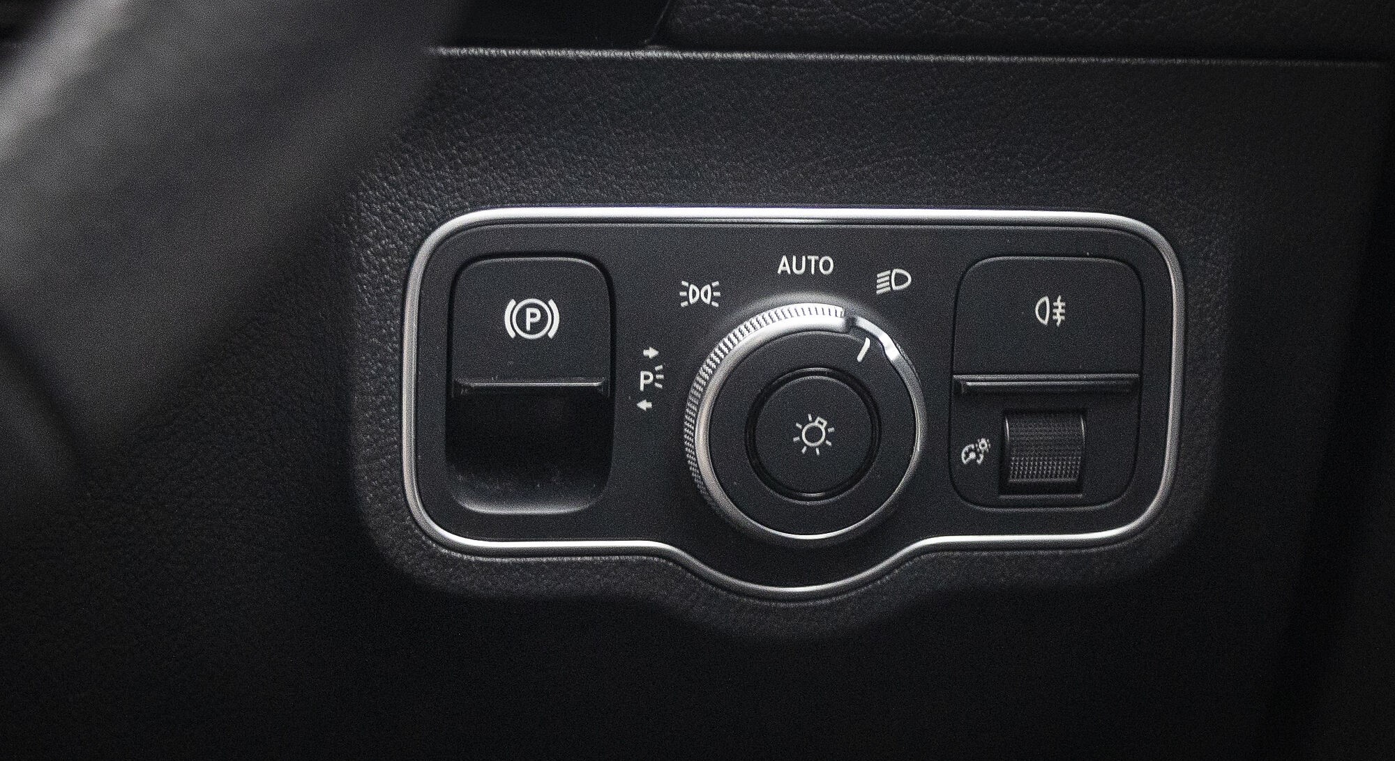 Mercedes-Benz EQA 250+ interior view 19