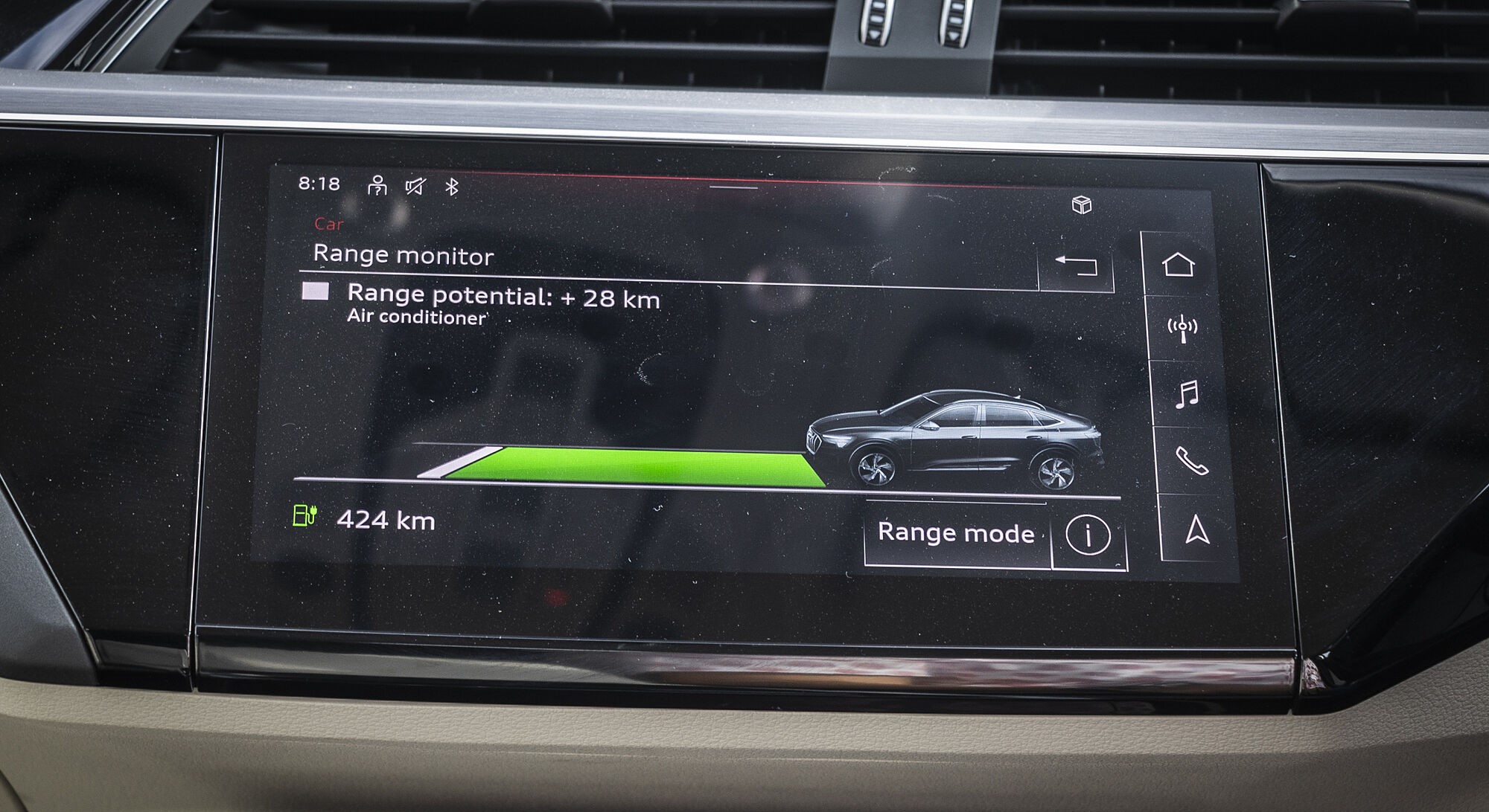 Audi Q8 e-tron Sportback interior view 4