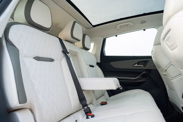 Mahindra XEV 9e interior view 12