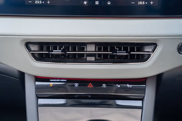 Mahindra XEV 9e interior view 15