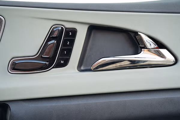 Mahindra XEV 9e interior view 21