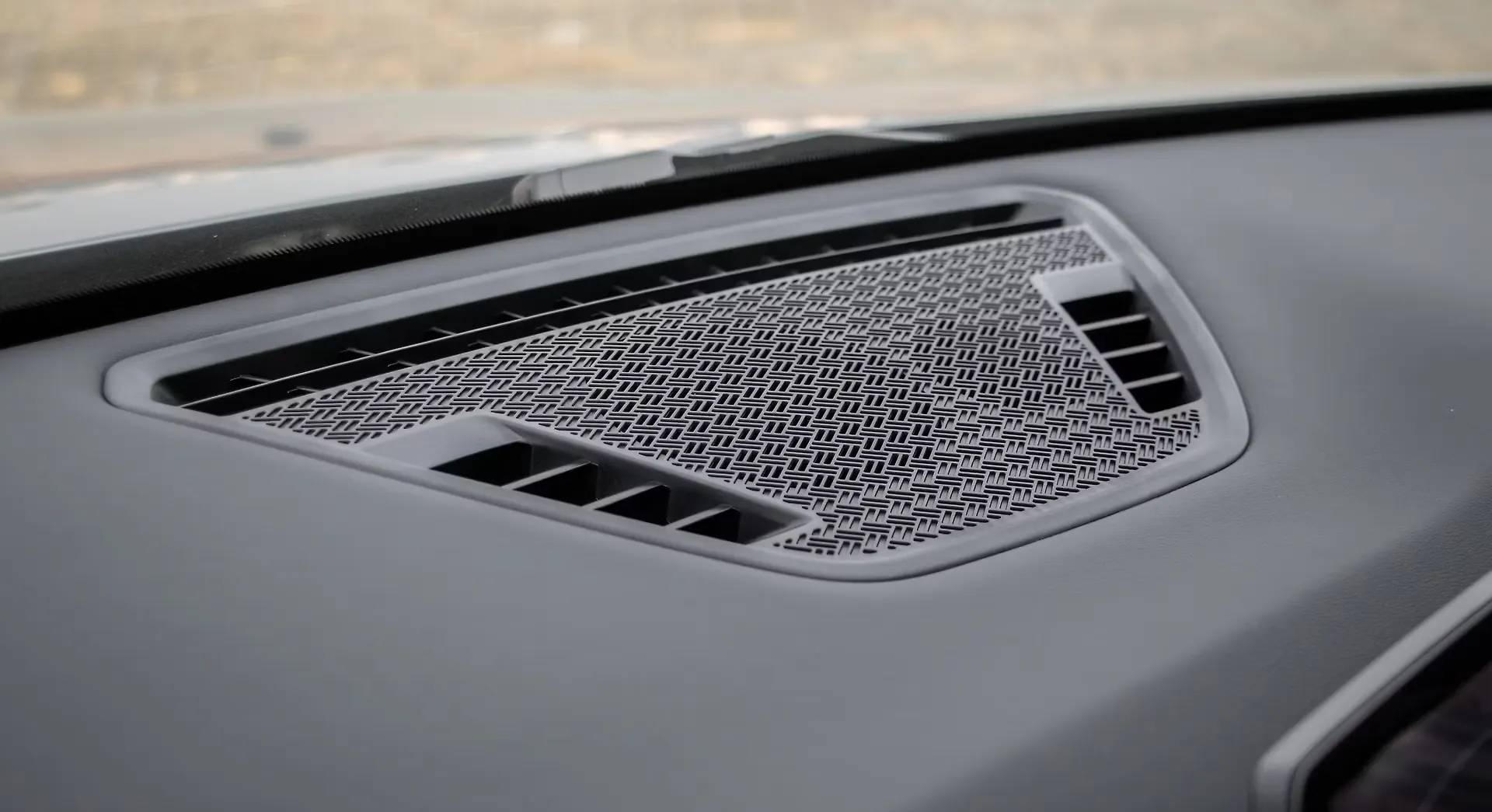 BMW iX1 LWB eDrive20L interior view 32