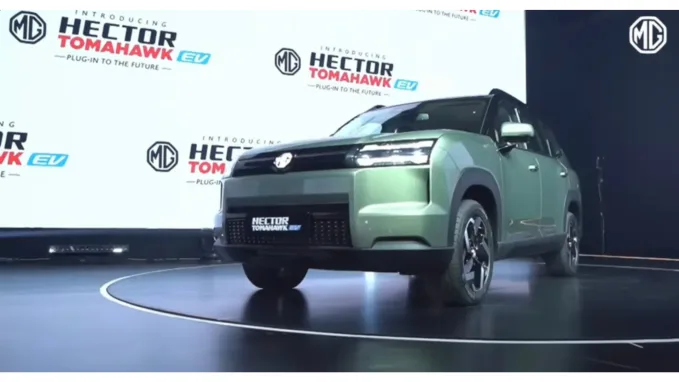The Tomahawk EV adorns a blocked-off front grille, differentiating itself from the Tomahawk PHEV. It has more boxy and upright proportions compared to the relatively sleeker looking XEV range.