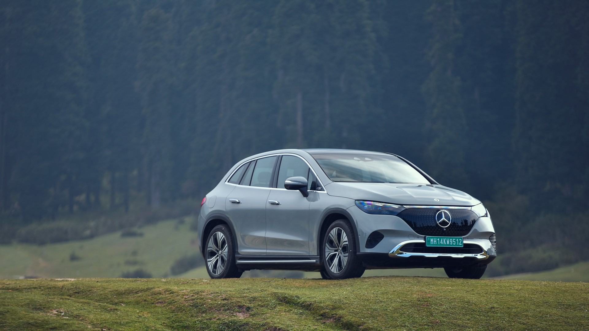 Mercedes-Benz EQE 500 4Matic SUV — 1.39 Cr*