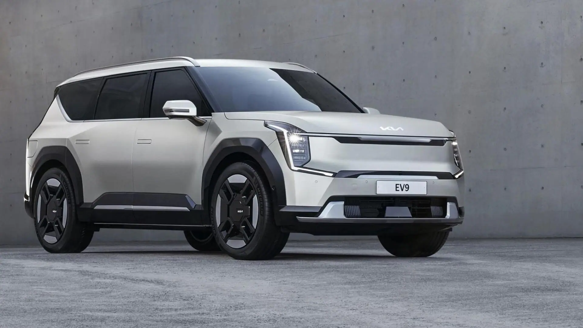 Kia EV9 — 1.30 Cr*