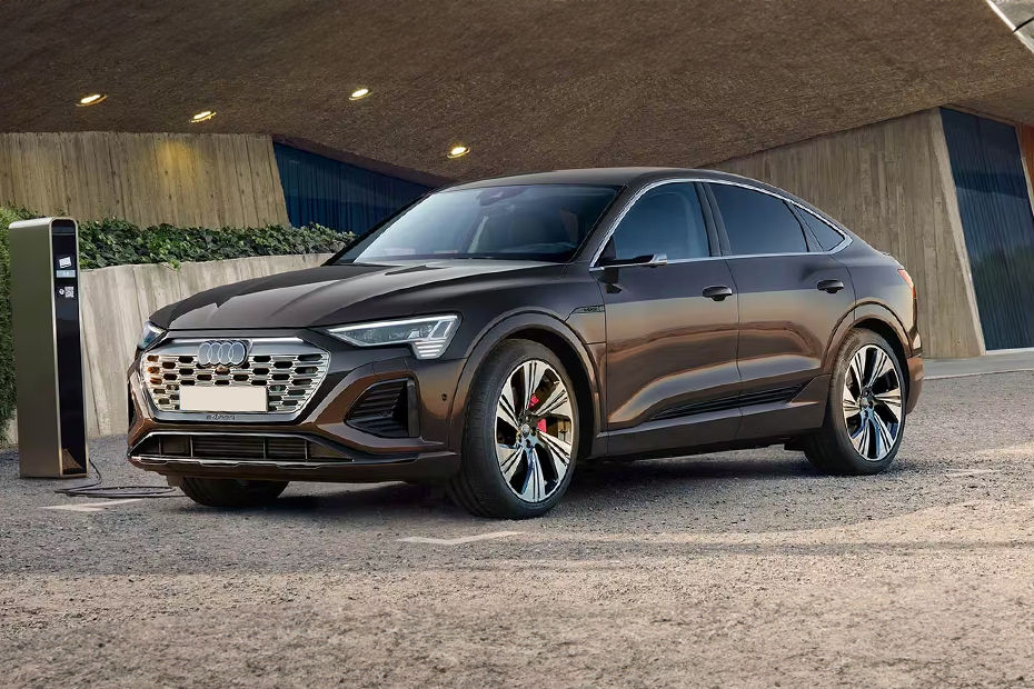 Audi Q8  Sportback 55 e-tron — 1.32 Cr*